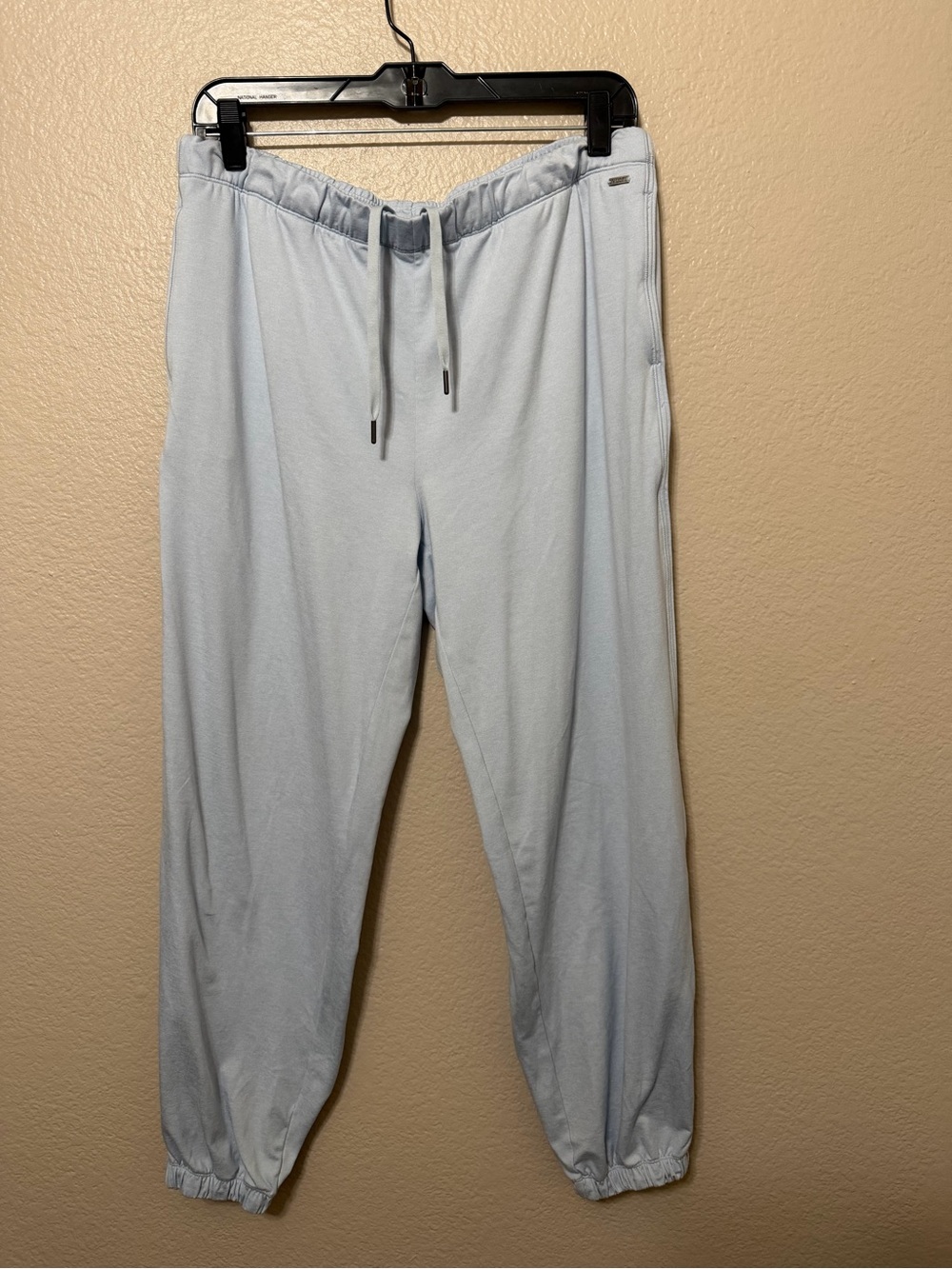 Vuori Women's Halo Modern Sweatpants in Soft Sky Heather L Lounge/Casual